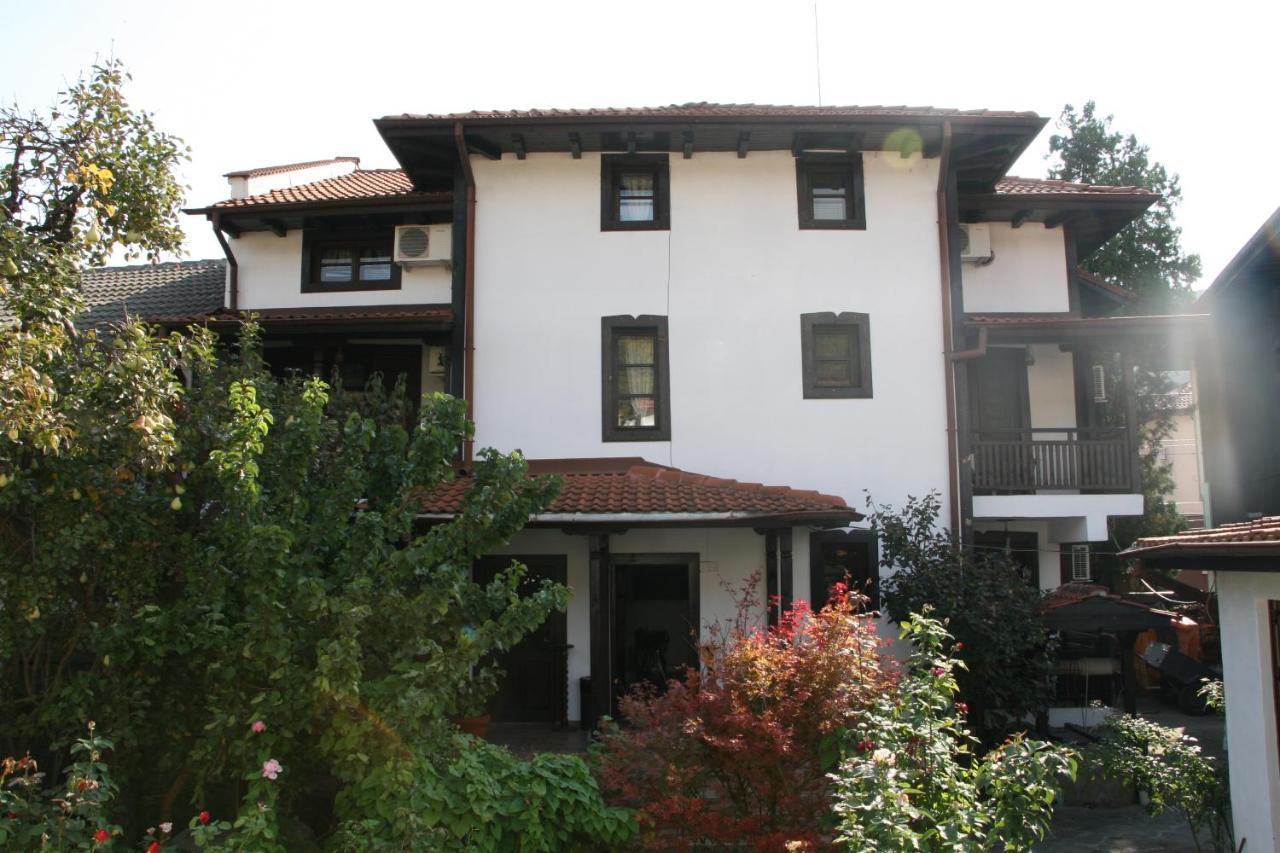 Oazis Guesthouse Loveč Exteriér fotografie