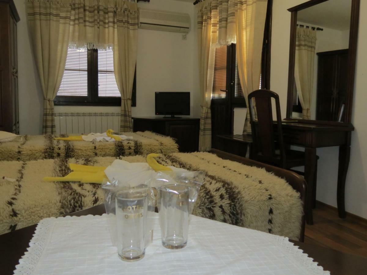 Oazis Guesthouse Loveč Exteriér fotografie