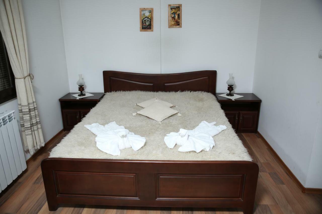 Oazis Guesthouse Loveč Exteriér fotografie