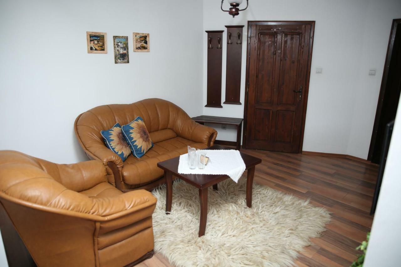 Oazis Guesthouse Loveč Exteriér fotografie